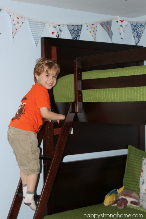 CU Boy bunk bed