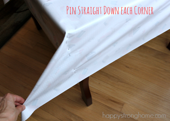 DIY Cornered Tablecloth Tutorial