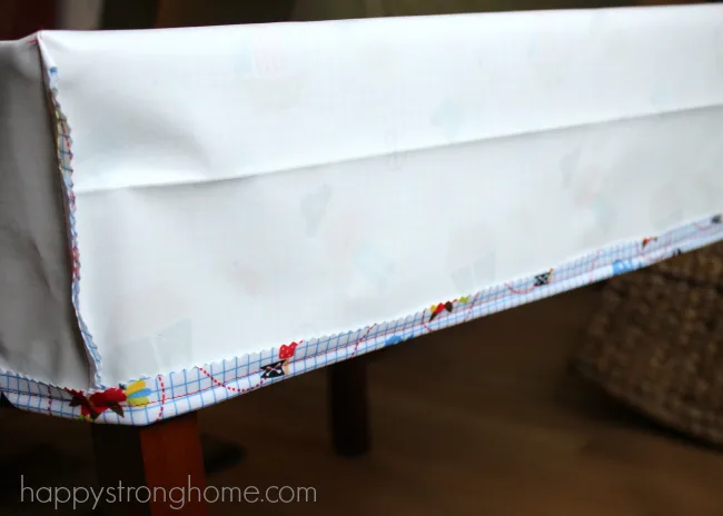 DIY Cornered Tablecloth Tutorial