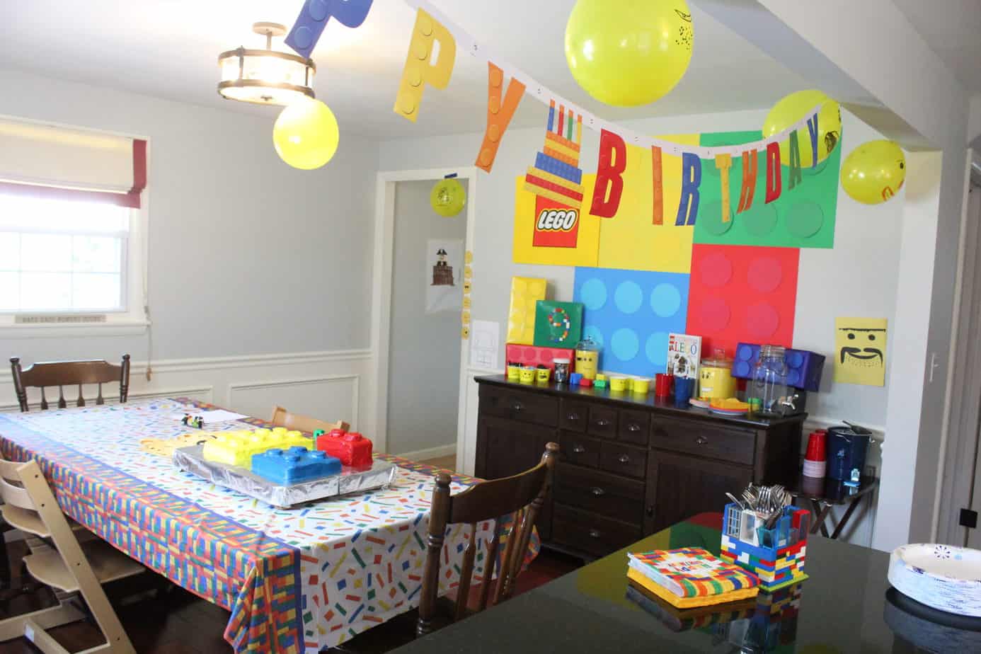 Lego Birthday Party Ideas (Don't miss this epic party!)
